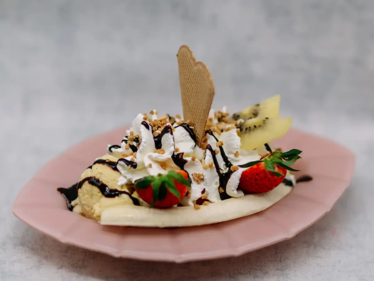 Menü 16 Banana Split scaled