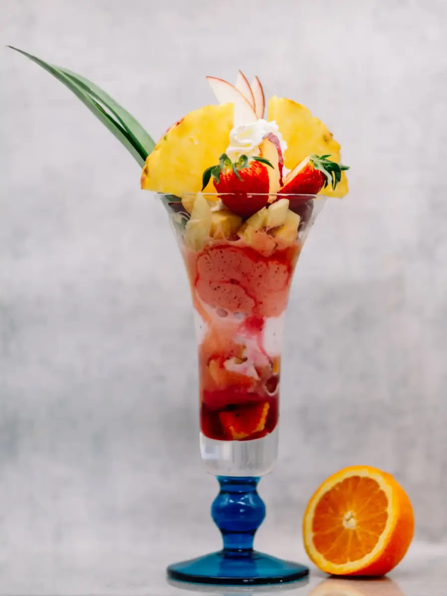 Menü 9 Frucht Becher scaled